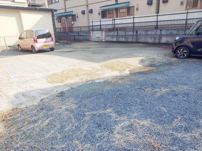 【駐車場】 | メゾンドアーサＶⅢ