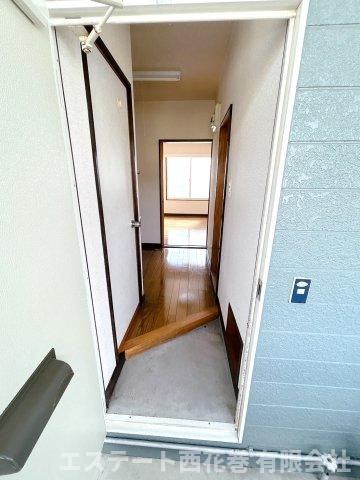 レジデンスサトウＣの玄関