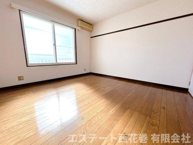 レジデンスサトウＣの洋室