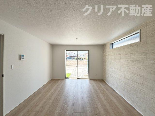 【内装】 | 高崎市下中居町2期新築2号棟　ファミクロ＋サンルーム