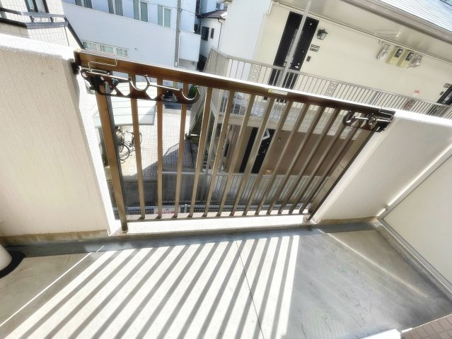 宝塚市小林２丁目の賃貸マンションのバルコニー|開放的で明るい空間を演出してくれるバルコニーです
