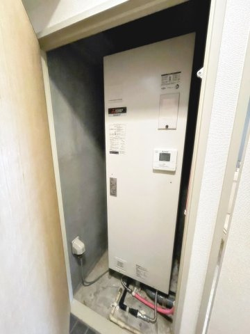宝塚市小林２丁目の賃貸マンションの玄関|落ち着いた玄関です