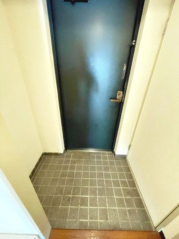 ロシェ宝塚の玄関|落ち着いた玄関です