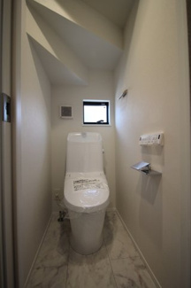 【トイレ】 | 立川市富士見町2丁目　新築戸建　【全2棟】