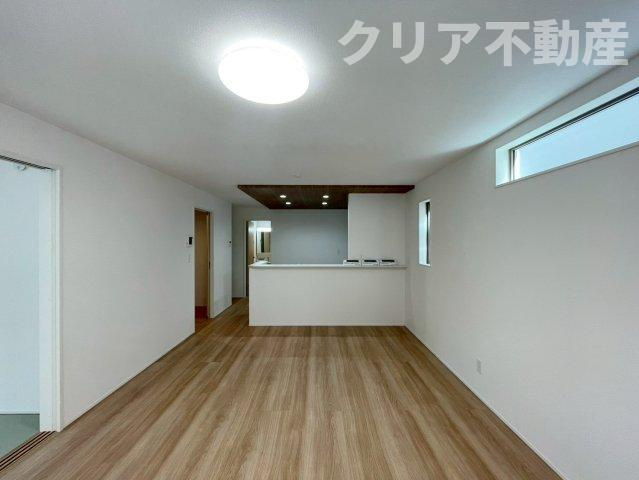 【居間・リビング】 | 高崎市下中居町2期3号棟　新築・平屋♪ | 同仕様施工例