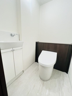 【トイレ】 | THE MAYFAIR | 落ち着いたトイレです