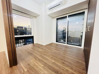 【洋室】 | THE MAYFAIR | コンパクトで使いやすい洋室です