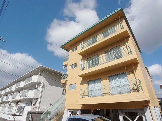 ラムール鈴蘭台南の外観|閑静な住環境の人気リノベーション物件