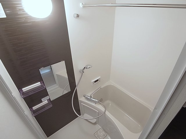 ラムール鈴蘭台南の浴室|追炊き、浴室乾燥付きのお風呂