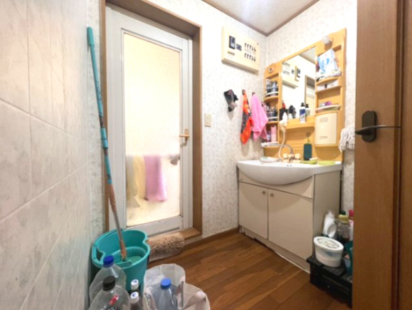 児玉郡上里町　中古戸建の脱衣所