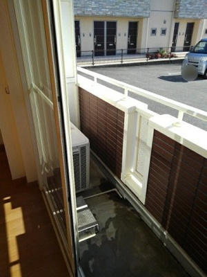 【バルコニー】 | エヴァーグリーンＢ棟 | バルコニー付きです