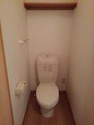 【トイレ】 | エヴァーグリーンＢ棟 | シンプルで使いやすいトイレです