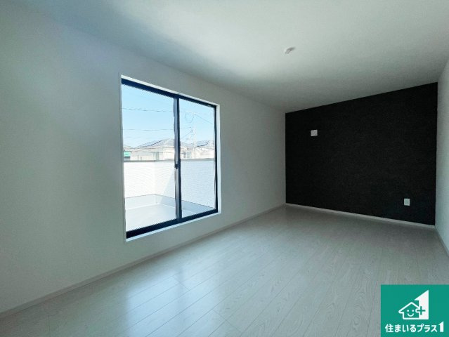 伊丹市松ケ丘　第1期　新築一戸建ての洋室|シンプルな洋室は、自分好みのインテリアが楽しめます♪ご家族とインテリアや家具を選びに行くのは新築購入時の醍醐味の一つです。ぜひお楽しみください♪