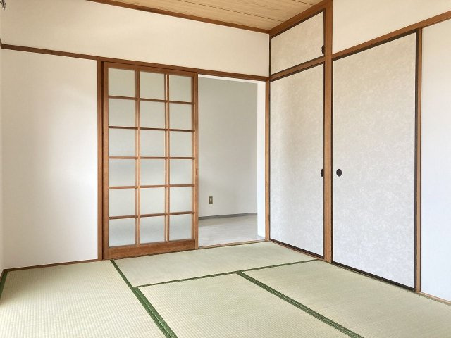 崎村第2ビルの和室