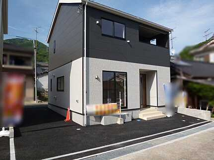 呉市阿賀北7丁目　新築一戸建て(全2棟)