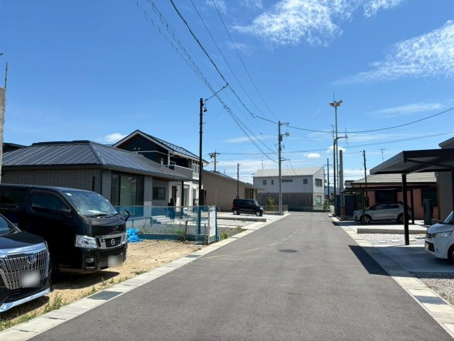 新築戸建　岐阜市中西郷2丁目　全1区画分譲の前面道路含む現地写真|「現地（2026年5月7日）撮影」　
■前面道路　
■ヤマダ不動産　株式会社リライフ