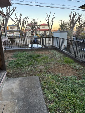 箕輪テラスＣ棟の庭