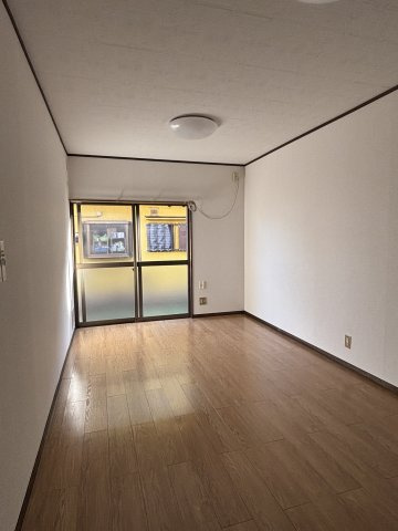 箕輪テラスＣ棟の居間・リビング