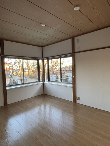 箕輪テラスＣ棟の居間・リビング