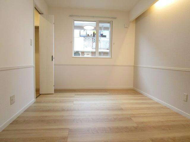 アベリアの洋室