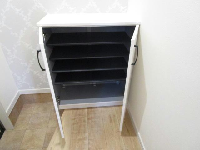 アベリアの玄関