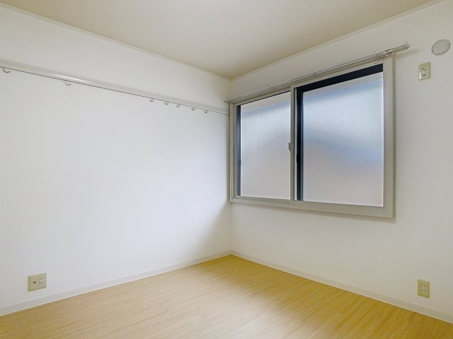 ディアスフロールの洋室