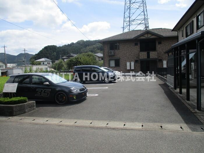 プランドール・のぞみの駐車場|駐車場1台無料です♪