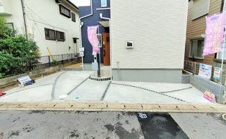 【駐車場】 | 当社で現地販売会開催中　長期優良住宅　主寝室9.2帖　上志津　限定1区画 | 施工例