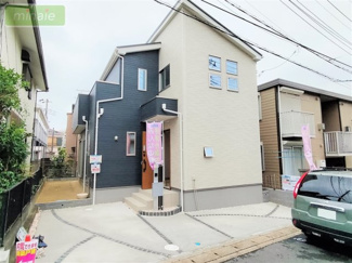 【外観】 | 当社で現地販売会開催中　長期優良住宅　主寝室9.2帖　上志津　限定1区画 | 閑静な住宅街に佇む魅力的な物件です
施工例