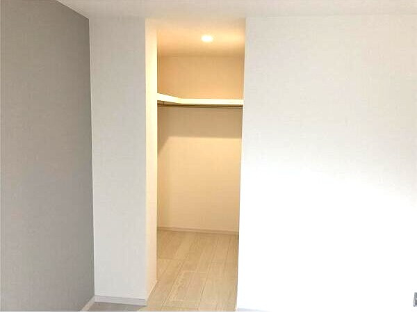 マイホームネクスト港区津金の収納