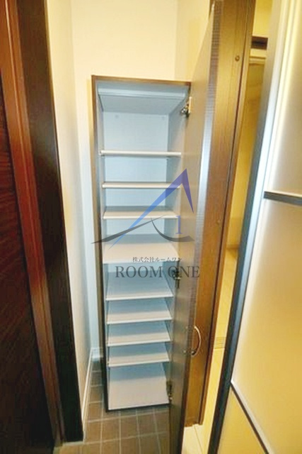 トワ　ヴェール上野