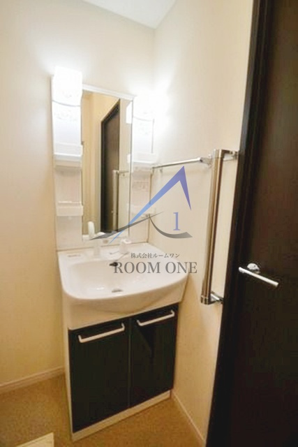 トワ　ヴェール上野の洗面所|洗面台です。