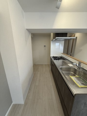 いづみハイツ芦花公園 804号室のキッチン