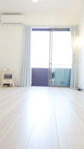 プラウドシャトー若葉の居間・リビング