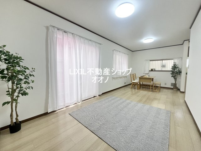 【居間・リビング】 | 加須市割目　中古一戸建