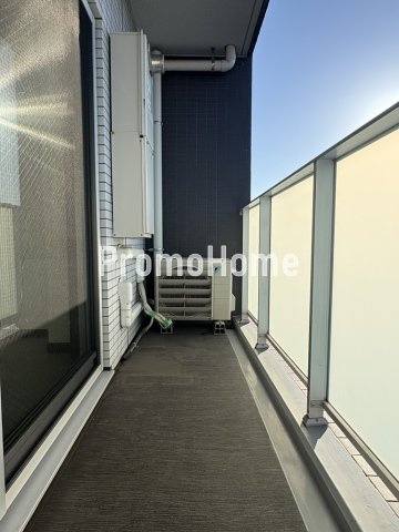 ジェノヴィア東神田グリーンヴェールのバルコニー