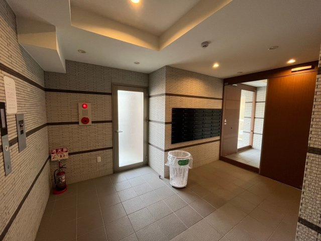 CEREZO奥田西町のエントランス