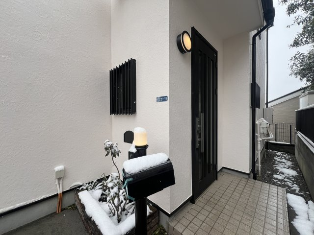 私史上№1ラーメン店がすぐそこ！！！【リフォーム／保土ヶ谷区上星川２丁目中古戸建】の玄関|シンプルで使いやすい玄関です