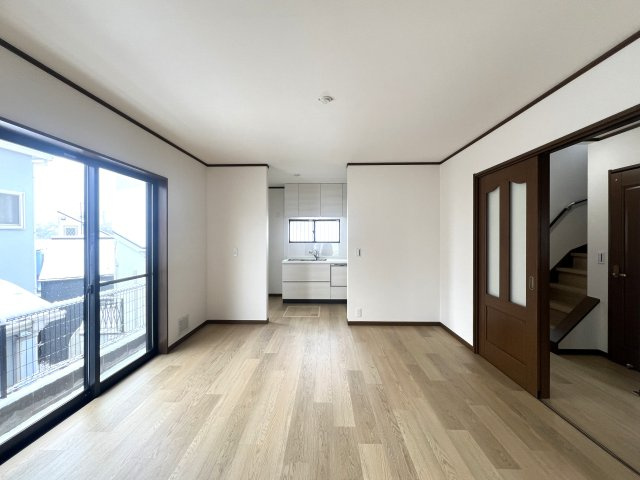 私史上№1ラーメン店がすぐそこ！！！【リフォーム／保土ヶ谷区上星川２丁目中古戸建】の洋室|きれいな洋室です