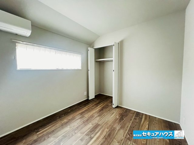【中古住宅】愛知郡東郷町和合ケ丘二丁目　全1棟の洋室|【洋室】
◆お子様のお部屋や主寝室、来客時の宿泊室、趣味のお部屋としてもご利用いただけます♪