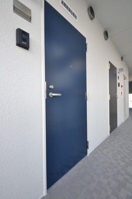 【玄関】 | 月光 岡山市役所前