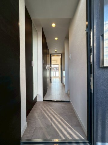 プレサンス難波インフィニティの玄関