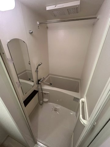 プレサンス難波インフィニティの浴室