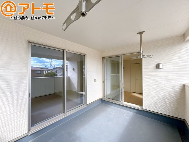 【バルコニー】 | 沼津市大塚第15　新築一戸建て　2号棟 | インナーバルコニーはお出かけ中の急な雨でも安心♪