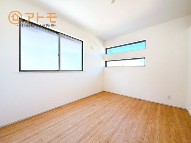 【寝室】 | 沼津市本郷町1期　新築一戸建て　全1棟 | 各居室に収納がついているので、部屋の中をすっきり見せることができますね！