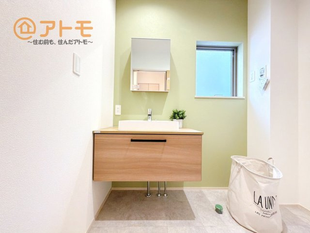 【独立洗面台】 | 沼津市本郷町1期　新築一戸建て　全1棟 | 収納豊富な洗面化粧台は使い勝手良好♪