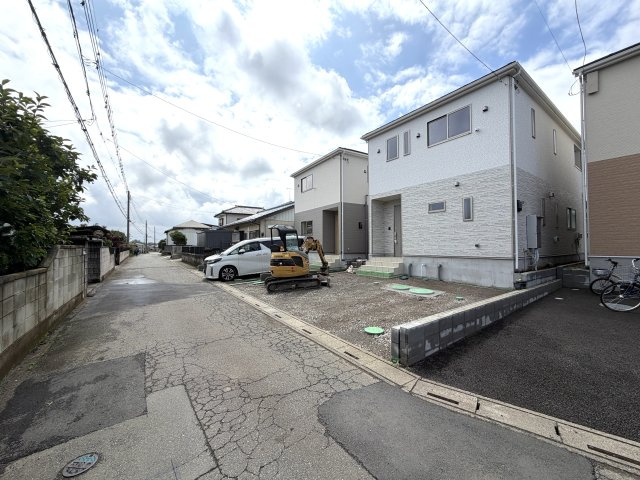 【前面道路含む現地写真】 | 本庄市児玉町金屋第7　新築戸建 クレイドルガーデン 全2棟 2号棟
