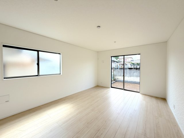 【居間・リビング】 | 本庄市児玉町金屋第7　新築戸建 クレイドルガーデン 全2棟 2号棟