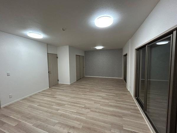 ローレルコート観音新町の居間・リビング