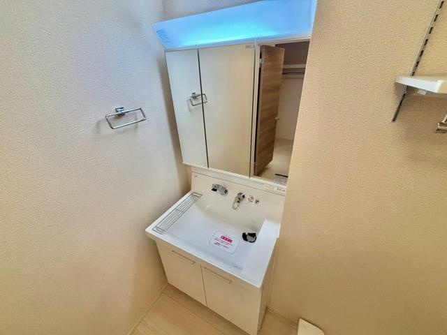 k・プラウドの独立洗面台